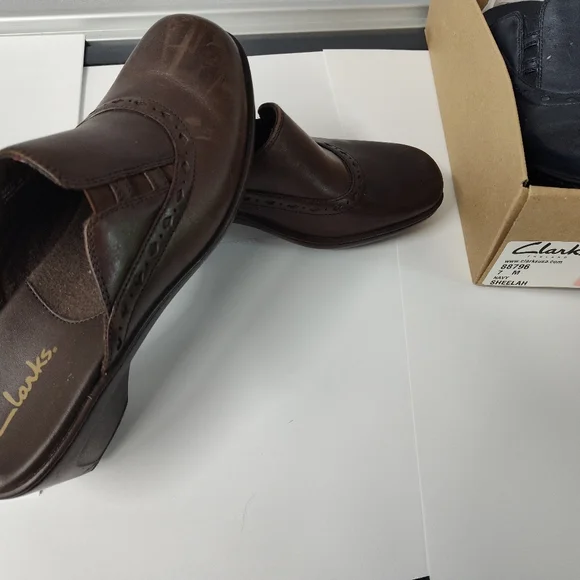 Shoes - Picture 3 of 4